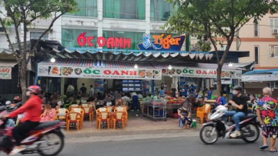 호치민 해산물 거리 맛집 “Ốc Oanh”